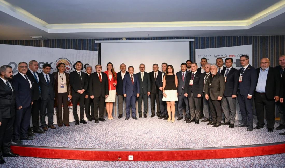 5G ile 8K Canlı Yayın Çağı Başlıyor! Ulaştırma ve Altyapı Bakanı Abdulkadir Uraloğlu, Alanya’da düzenlenen Küresel Gazeteciler