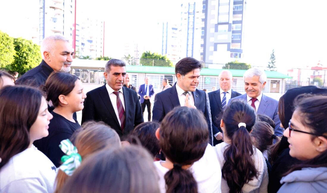 İl Millî Eğitim Müdürü Muhammed Özdemirci, Mezitli ilçesindeki okul ziyaretleri