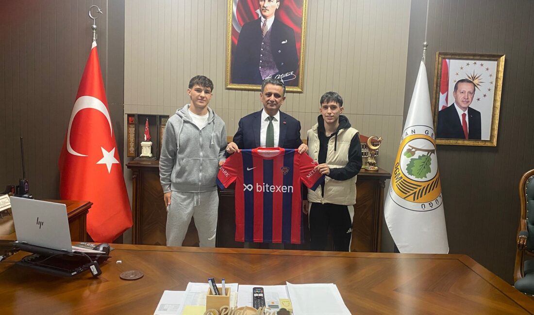 Ormanspor’dan Yeni Mersin İdman Yurdu’na transfer 2025-2026 sezonunuda Mersin Ormanspor futbolcularından Serhat Akın Özdemir ve Kayra