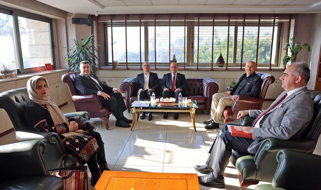 İran’ın İstanbul Konsolosluğu Ticari Ataşesi Dr. Kamran Davari Nikou; Uluslararası