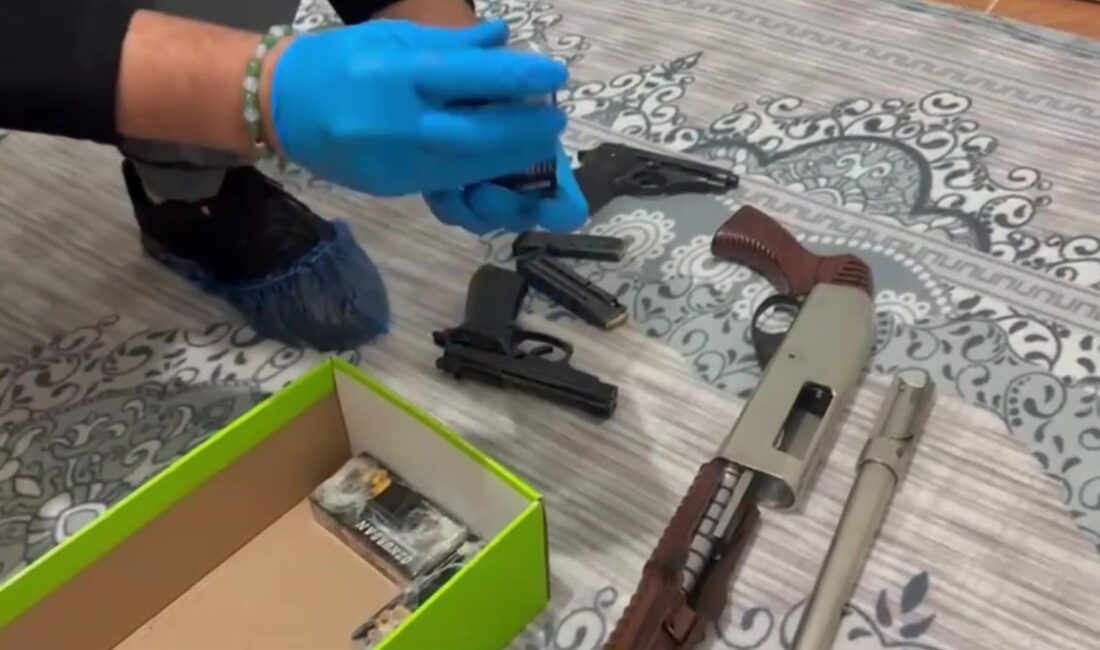 Adana’da silah ve mühimmat ticareti şebekesi çökertildi: 11 tutuklama Adana merkezli 6 ilde gerçekleştirilen silah ve mühimmat ticareti operasyonunda
