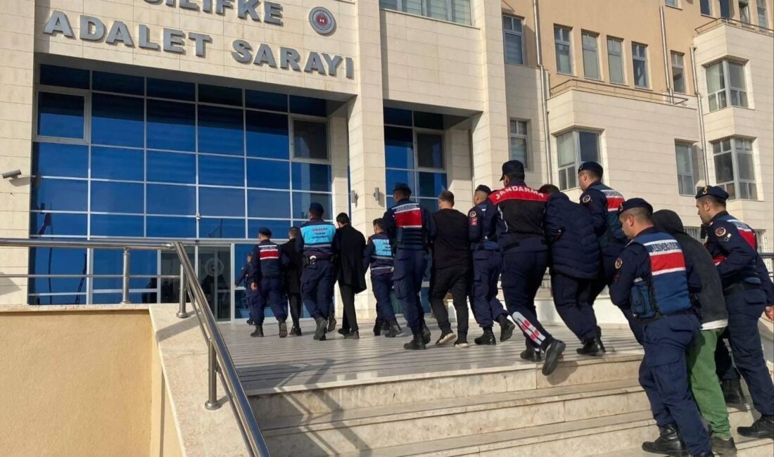 Mersin’de tekneye kaçak sigara operasyonu: 6 tutuklama Mersin’de sigara kaçakçılığı ile mücadele kapsamında bir tekneye yapılan operasyonda