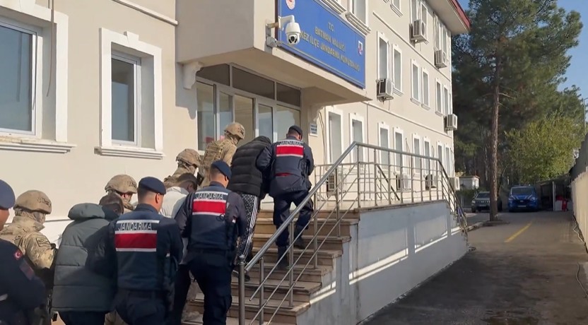 İçişleri Bakanı Ali Yerlikaya, “Yasa dışı bahis suçuna yönelik jandarmamız