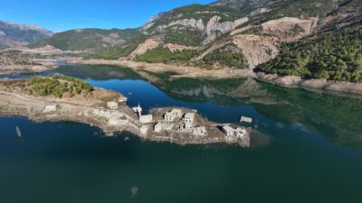 Mersin‘in Anamur ilçesinde bulunan Alaköprü Barajı’nda bölgede yaşanan kuraklık nedeniyle