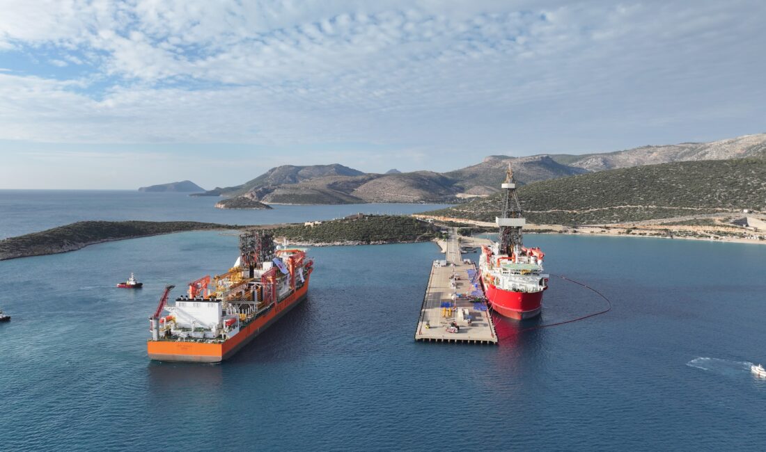 Türkiye’nin 6’ıncı sondaj gemisi Taşucu Limanı’na yanaştı Türkiye’nin deniz filosuna kattığı 6’ıncı sondaj gemisi ‘West Dorado’, Mersin‘in Taşucu