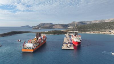 Türkiye’nin deniz filosuna kattığı 6’ıncı sondaj gemisi ‘West Dorado’, Mersin‘in Taşucu