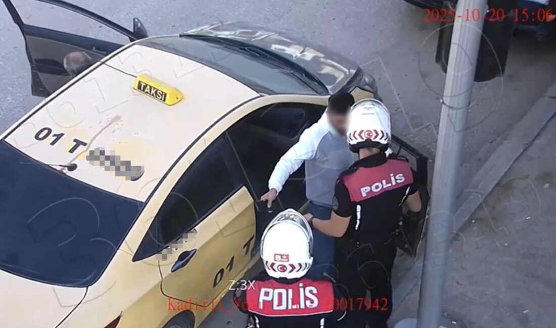 Mersin’de gerçekleşen dolandırıcılık olayının şüphelisi taksiyle kaçmaya çalışırken yakalandı Osmaniye’de ekipler, Mersin‘de gerçekleşen dolandırıcılık olayının şüphelisi H.Y.’yi 2 milyon TL