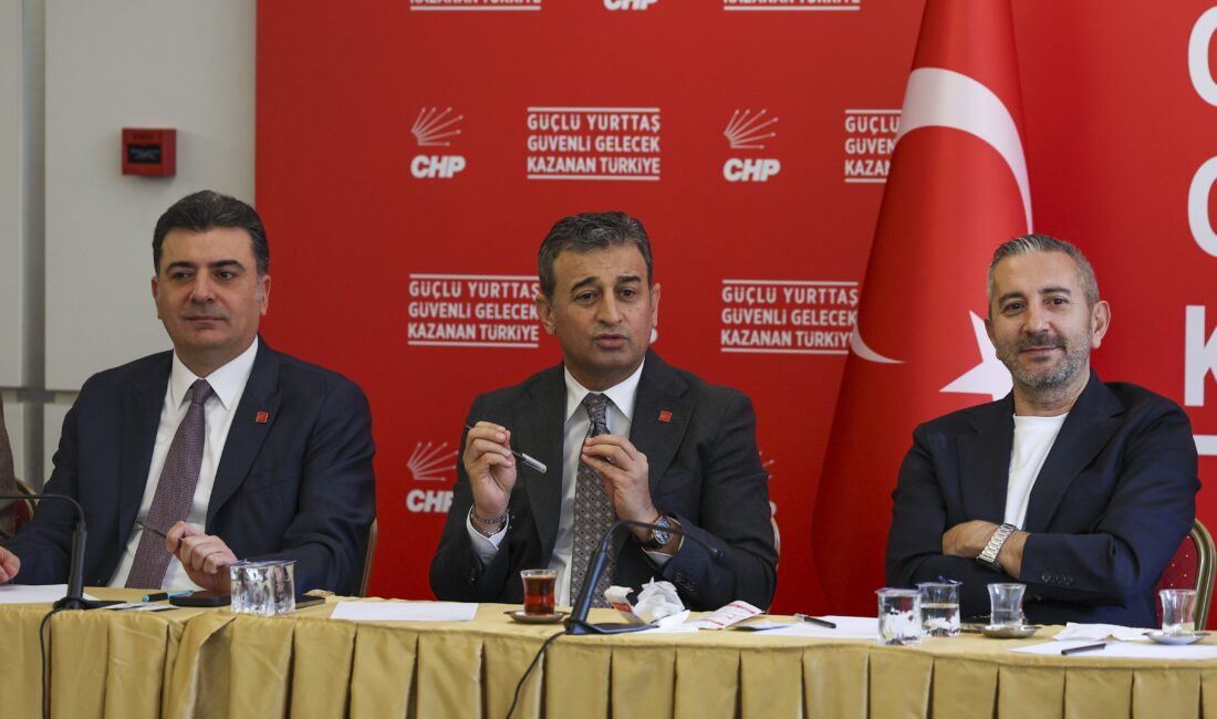 CHP Parti Sözcüsü Emre’den Hasan Ufuk Çakır’ın disiplin sürecine ilişkin açıklama ‘Böyle bir karar artık alınmak durumundaydık” Cumhuriyet Halk Partisi (CHP) Parti Sözcüsü Zeynel Emre, Mersin Milletvekili Hasan Ufuk