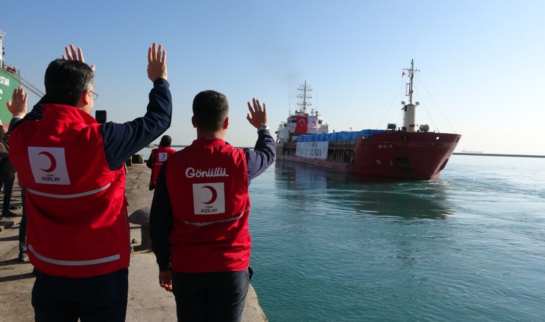 Gazze’ye gönderilmek üzere hazırlanan ve içerisinde yaklaşık bin 300 ton