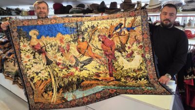 Samsun’da görev yapan bir öğretmen, 25 farklı ülkeden topladığı 150