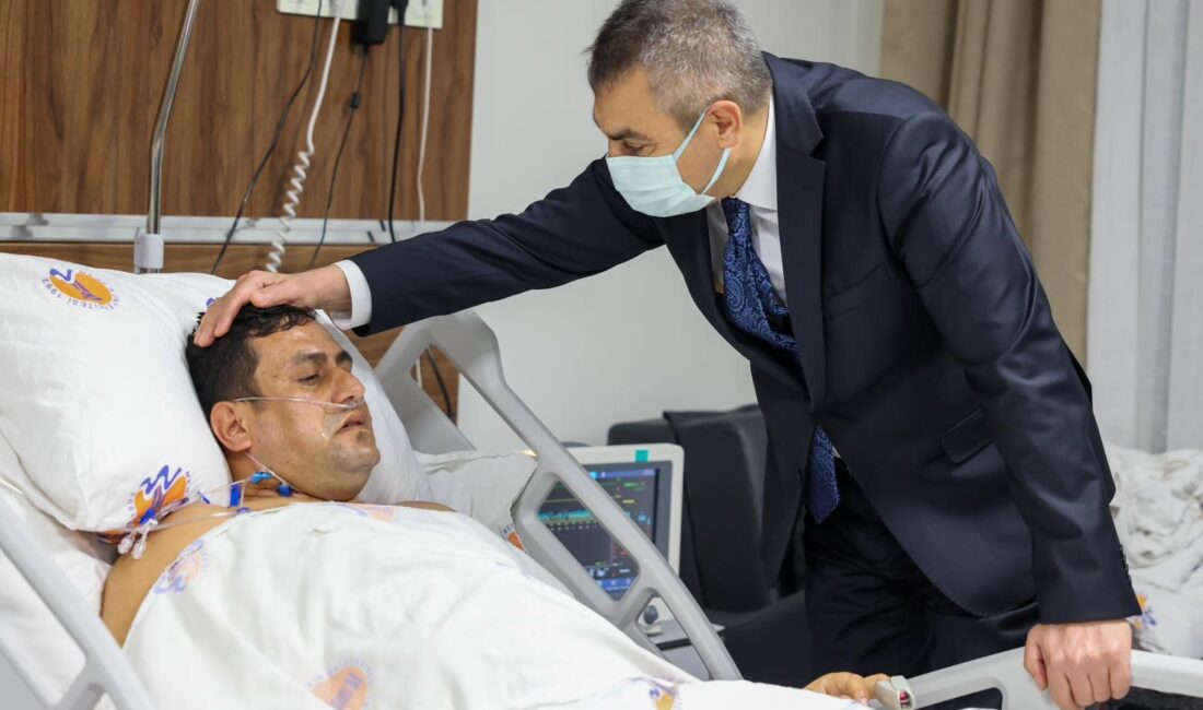 Mersin‘in Anamur ilçesinde 12 yaşındaki öğrencisi tarafından vurulan iyi geçen