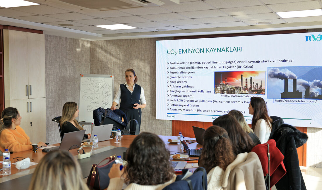 MTSO’da kurumsal karbon ayak izi eğitimi başladı Mersin Ticaret ve Sanayi Odası (MTSO), Yeşil Dönüşüm Yılı ilan