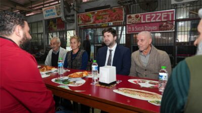 Tarsus Belediye Başkanı Ali Boltaç, Yeni Mahalle esnafıyla kahvaltıda buluştu.