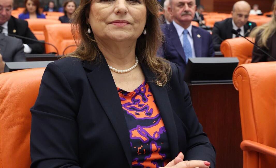 “21. yüzyılda PTT, ATM olmayan mahalleler var” CHP Adana Milletvekili, TBMM Başkanlık Divanı Üyesi Dr. Müzeyyen Şevkin,