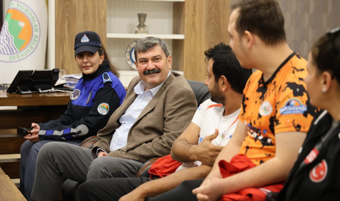 Toroslar Belediye Başkanı Abdurrahman Yıldız, 3 Aralık Dünya Engelliler Günü