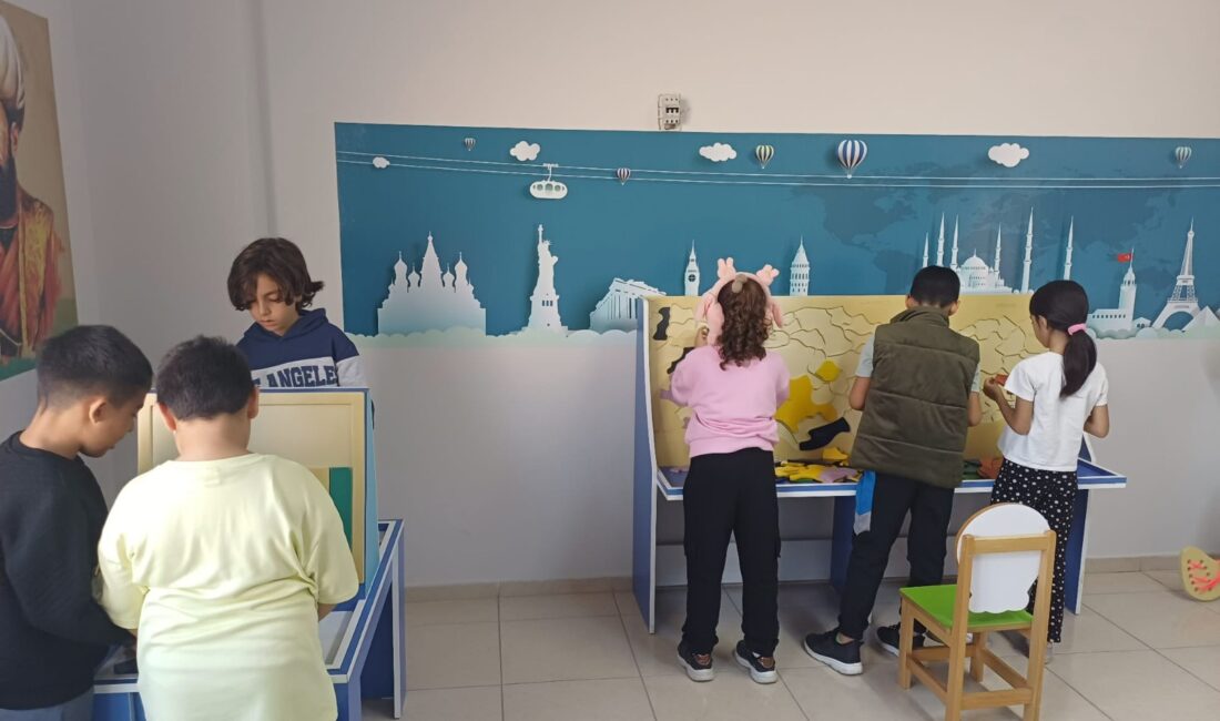 Akdeniz Belediyesi Kültür ve Sosyal İşler Müdürlüğü bünyesinde hizmet veren