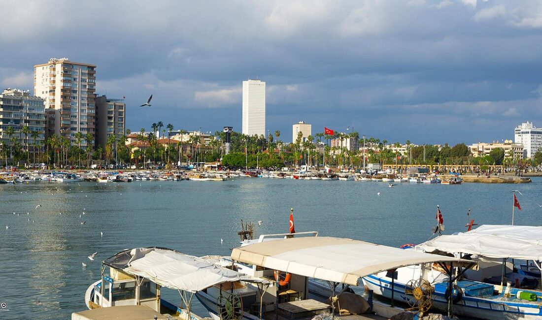 Akdeniz’in önemli kentlerinden Mersin, son yıllarda artan nüfusu ve değişen