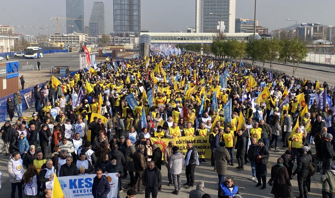 Kamu Emekçileri Sendikaları Konfederasyonu (KESK) 14 Ocak’ta uygulanmak üzere iş