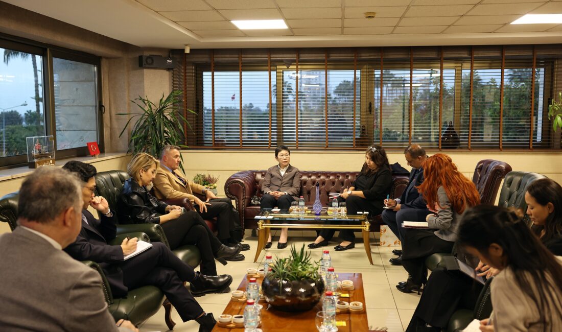 Singapur Ankara Büyükelçisi Kok Li Peng ve Singapur Ticaret ve