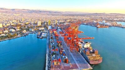 Araştırmacı-Yazar Abdullah Ayan Mersin’in ithalat-ihracatına dair önemli bilgiler paylaştı. Ayan,