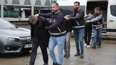 Sahte ev ve otomobil ilanı ile tuzağa düşürdükleri vatandaştan kapora