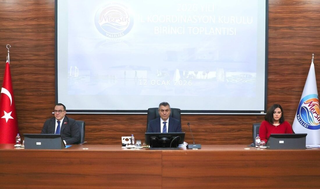 Mersin Valisi Atilla Toros, il genelinde 2025 yılı itibarıyla kamu