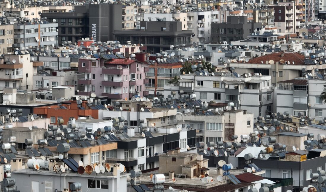 Türkiye’nin en fazla güneş alan şehirlerinden biri olan Mersin’de, evlerin ve