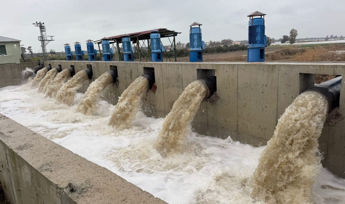 Mersin’in Tarsus ilçesinde yıllar önce sel sularının tahliyesi için kurulan