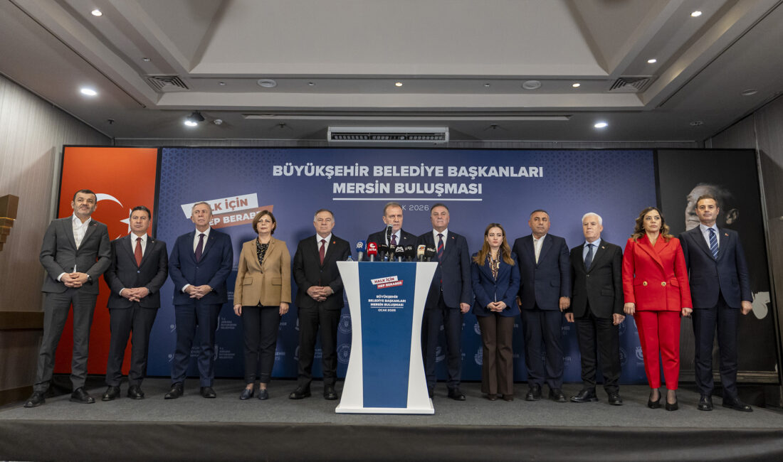 CHP’Lİ BÜYÜKŞEHİR BELEDİYE BAŞKANLARINDAN ORTAK AÇIKLAMA ‘Cumhuriyet Halk Partili (CHP) Büyükşehir Belediye Başkanları Mersin Buluşması’, ‘Halk İçin