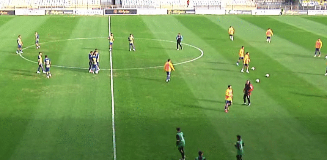 Yeni Mersin İdman Yurdu, yaşadığı maddi ve idari sorunlar nedeniyle