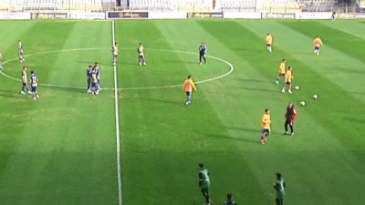 Yeni Mersin İdman Yurdu, yaşadığı maddi ve idari sorunlar nedeniyle