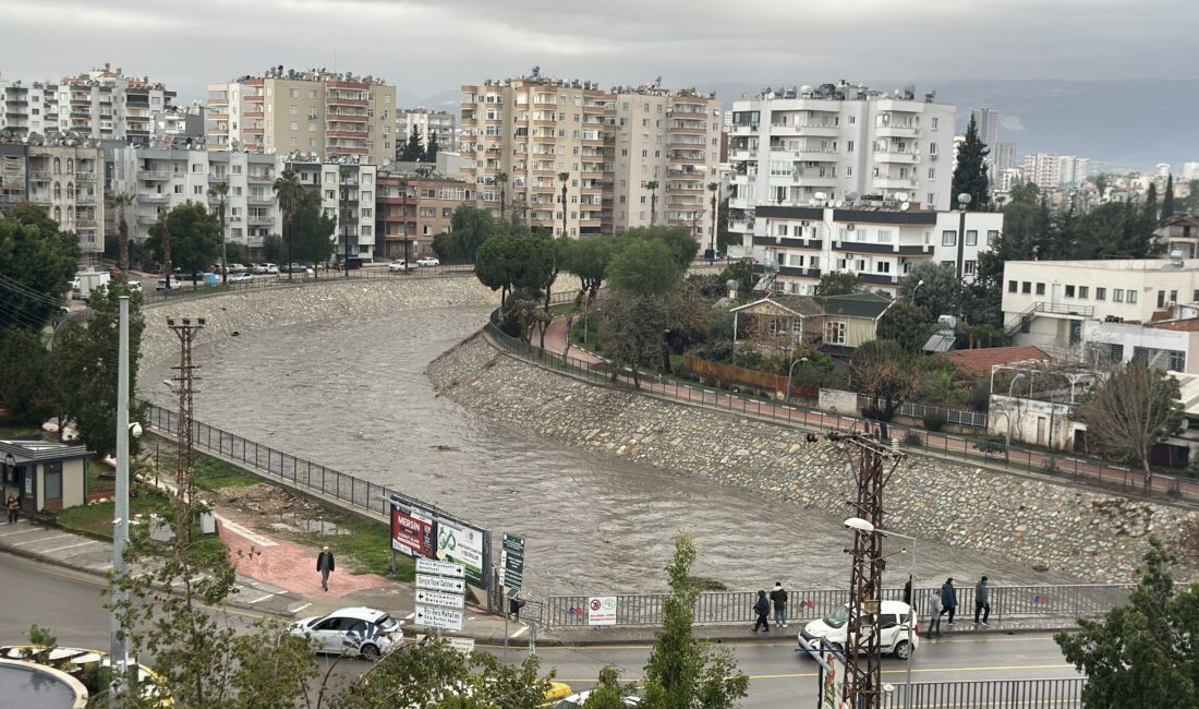 Uzun süredir etkisini sürdüren kuraklığın ardından Efrenk Deresi’nde yeniden su