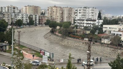Uzun süredir etkisini sürdüren kuraklığın ardından Efrenk Deresi’nde yeniden su