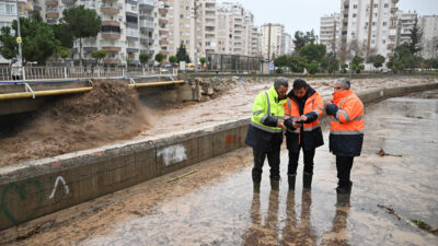 Meteoroloji Genel Müdürlüğü’nün kuvvetli yağış uyarısının ardından kent genelinde önlemler