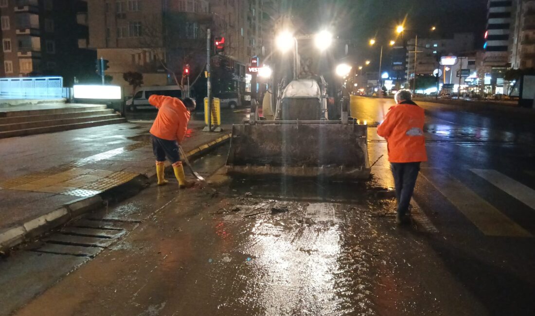 Mersin Büyükşehir Belediyesi, kent genelinde etkili olan yoğun yağışın ardından