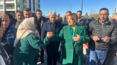 Adana’da 4 yıldır TOKİ tarafından mağdur edildiklerini, fahiş artış oranlarıyla