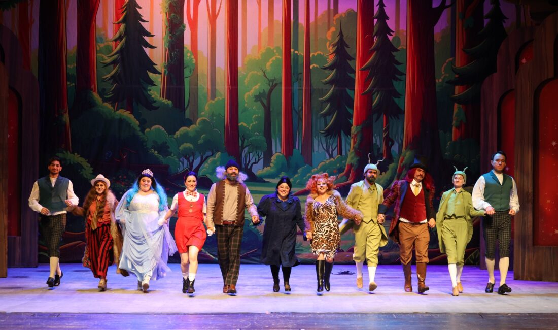 “Kuklacı” Çocuk Müzikali Minik Seyircileriyle Buluşuyor Tüm zamanların en sevilen hikâyelerinden Pinokyo, “Kuklacı” adıyla yepyeni bir