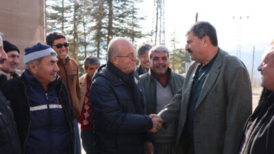 Toroslar Belediye Başkanı Abdurrahman Yıldız, kırsal mahalle ziyaretlerini aralıksız sürdürüyor.