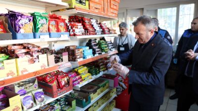 Akdeniz Belediyesi Zabıta Müdürlüğü ekipleri, ilçe genelinde bulunan okulların kantinlerine