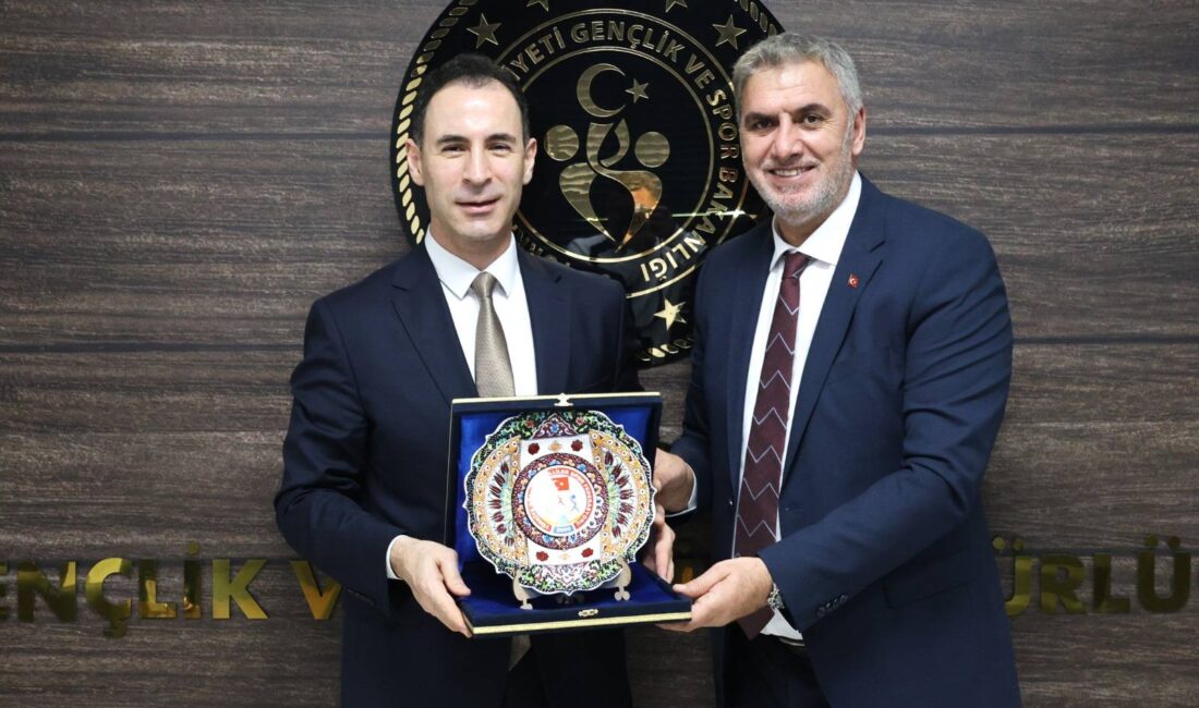 Türkiye Görme Engelliler Spor Federasyonu Başkanı Ayhan Yıldırım ve Yönetim