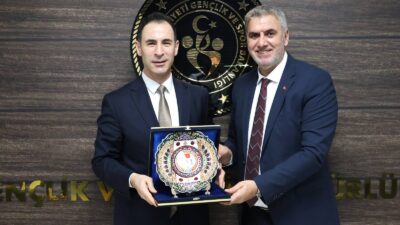 Türkiye Görme Engelliler Spor Federasyonu Başkanı Ayhan Yıldırım ve Yönetim