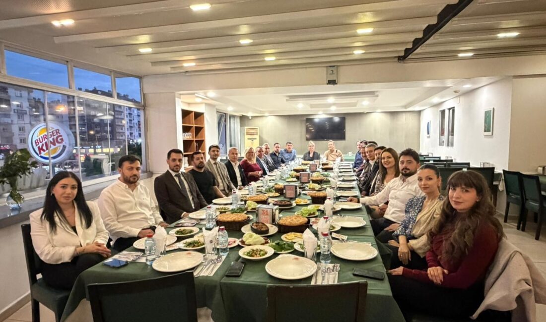 MESİAD YÖNETİM KURULU VE AKADEMİSİAD, İSTİŞARE TOPLANTISINDA BİR ARAYA GELDİ Mersin Sanayicileri ve İş İnsanları Derneği (MESİAD) Yönetim Kurulu ev