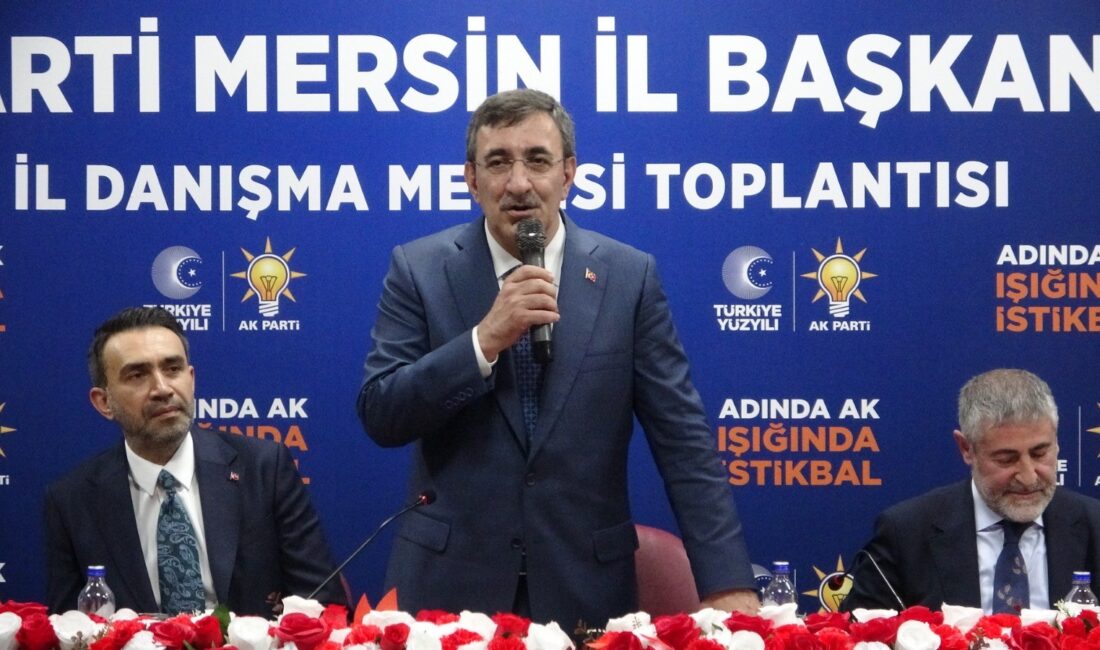 Cumhurbaşkanı Yardımcısı Yılmaz: “Türkiye Yüzyılı’nda teröre yer yok” Cumhurbaşkanı Yardımcısı Cevdet Yılmaz, Türkiye Yüzyılı’nda teröre yer olmadığını belirterek,