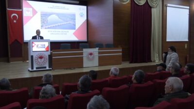 Edirne’de üreticiye B-Reçete eğitimi verildi Edirne İl Tarım ve Orman Müdürlüğü öncülüğünde üreticilere yönelik Bitki