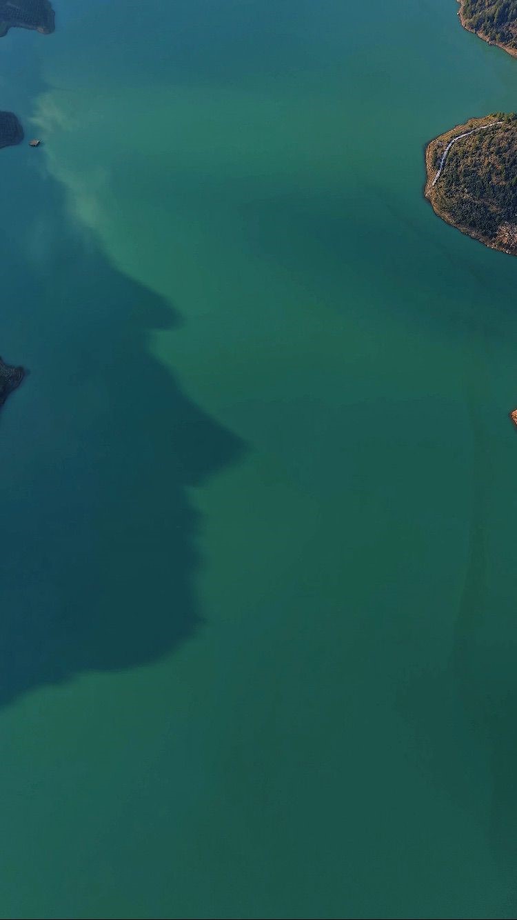 Kıbrıs’a içme suyu sağlayan baraj doldu, insan silueti ortaya çıktı