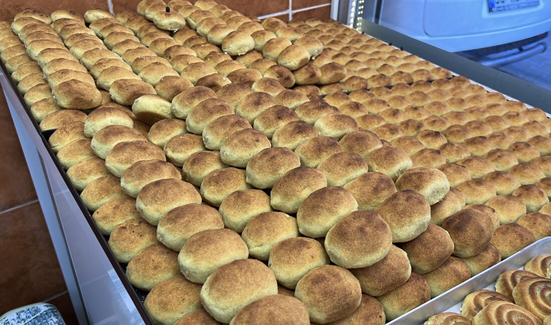 Ramazan’ın ilk gününde Mersin’in vazgeçilmez tatlısı kerebiçe yoğun ilgi Mersin yöresine özgü geleneksel kerebiç tatlısına Ramazan’ın ilk gününde talep