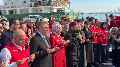 Türk Kızılay’ın ‘İyilik Gemisi’ Ramazan’ın ilk gününde Gazze’ye uğurlandı Türk Kızılay, Ramazan ayının ilk gününde Gazze’deki ihtiyaç sahiplerine ulaştırılmak