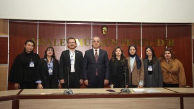 Mersin Cumhuriyet Başsavcısı Ahmet Çelikkol, hukuk fakültesi öğrencileriyle bir araya