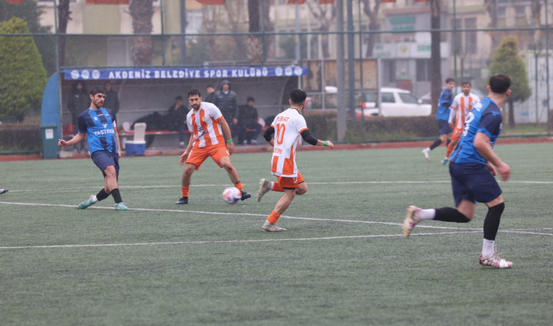 Akdeniz Belediye Spor Liderliğini Korudu Süper Amatör Lig A Grubu’nda play-off mücadelesi veren Akdeniz Belediye