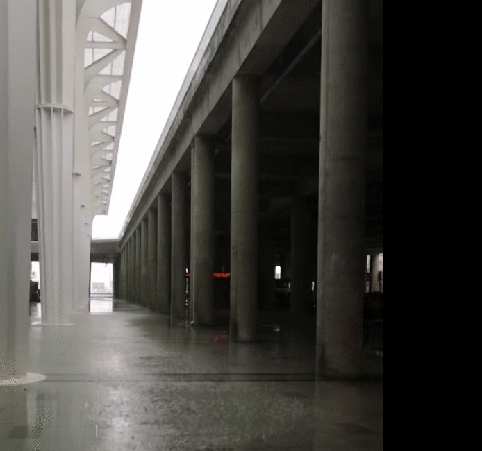 Çukurova Uluslararası Havalimanı’nda Üstü Açık “Yolcu Gidiş” Tepkisi ‘Bu Projeye Kim Onay Verdi?’ Mersin ve Adana başta olmak üzere Anamur, Silifke, Erdemli, Osmaniye,